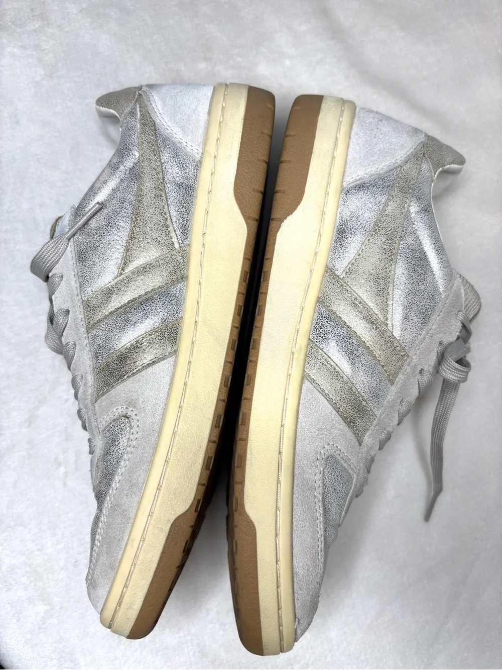 Gola Exclusive Hawk Metallic Sneakers in Silver Gold Shimmer 7.5